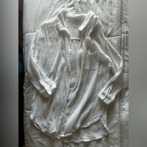 Kona Sol White Linen Button Up Shirt